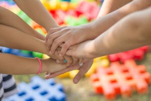 Rozwijające zabawy – maty edukacyjne dla dzieci. Gry dla dzieci